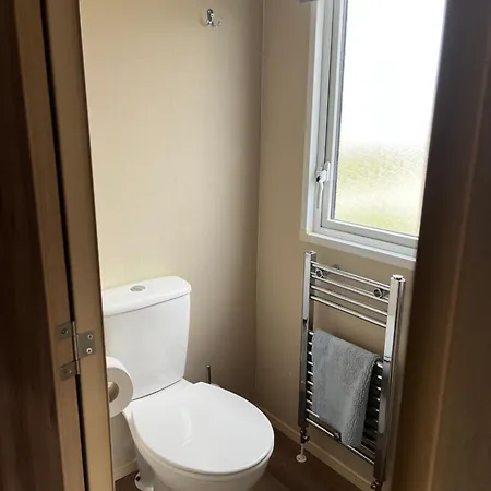Tattershall Lakes Kingfisher Caravan 8 Berth With Hot Tub & Wifi Exterior photo