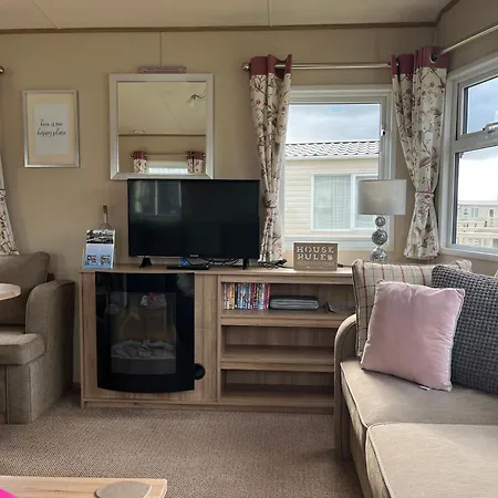 Tattershall Lakes Kingfisher Caravan 8 Berth With Hot Tub & Wifi Exterior photo