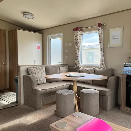 Tattershall Lakes Kingfisher Caravan 8 Berth With Hot Tub & Wifi Exterior photo