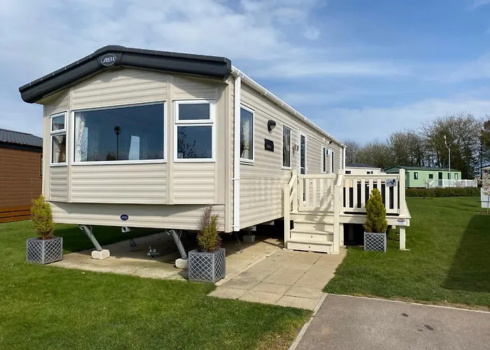 Tattershall Lakes Kingfisher Caravan 8 Berth With Hot Tub & Wifi