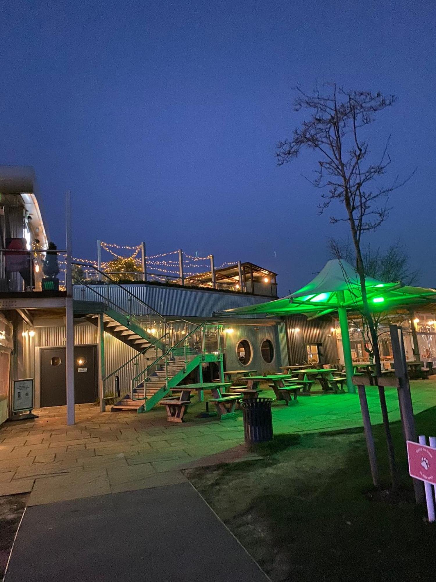 Apartment Lakes Kingfisher Caravan 8 Berth With Hot Tub & Wifi